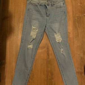 High Rise Curvy Skinny Ankle- Kylie size 14.